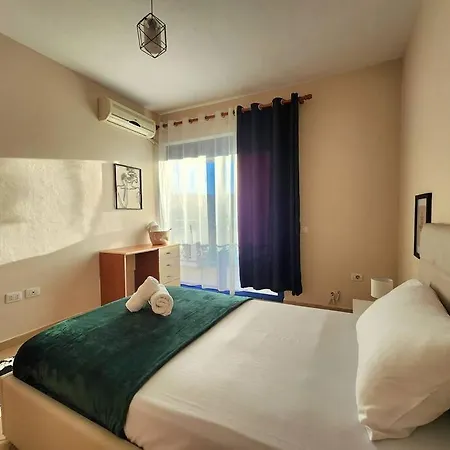 Apartman Lake View W/ 24 Check In